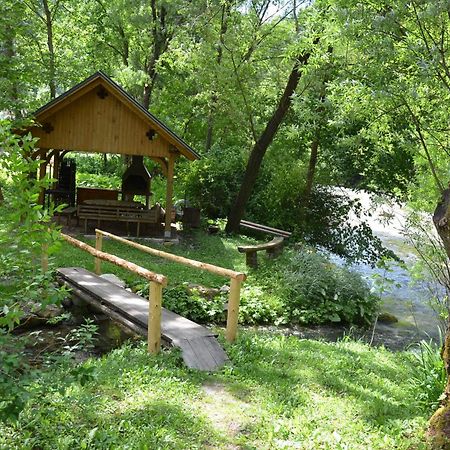 Farmhouse Stiftar Solcava Bagian luar foto
