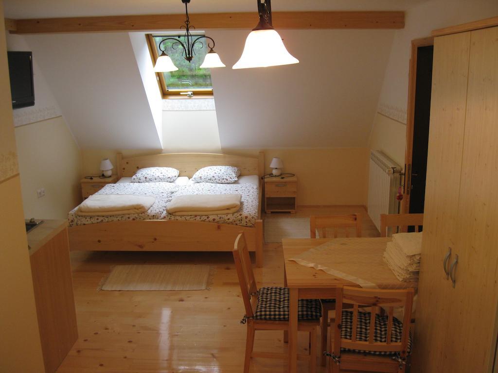 Farmhouse Stiftar Solcava Ruang foto